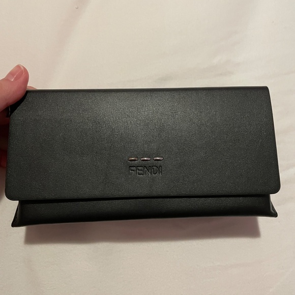 Fendi Sunglasses - Picture 2 of 7